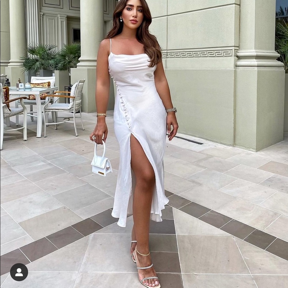 Last🔥Zara satin dress bloggers fav